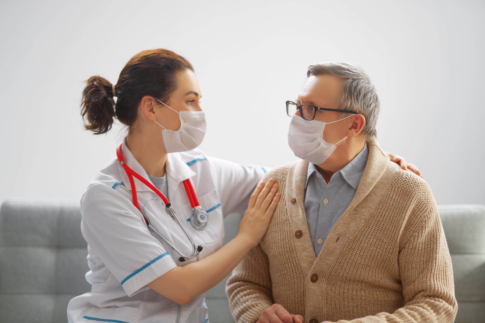 İstanbul Evde Sağlık Hizmeti Nedir? Evde Doktor, Hemşire ve Serum Hizmetleri Hakkında Kapsamlı Rehber