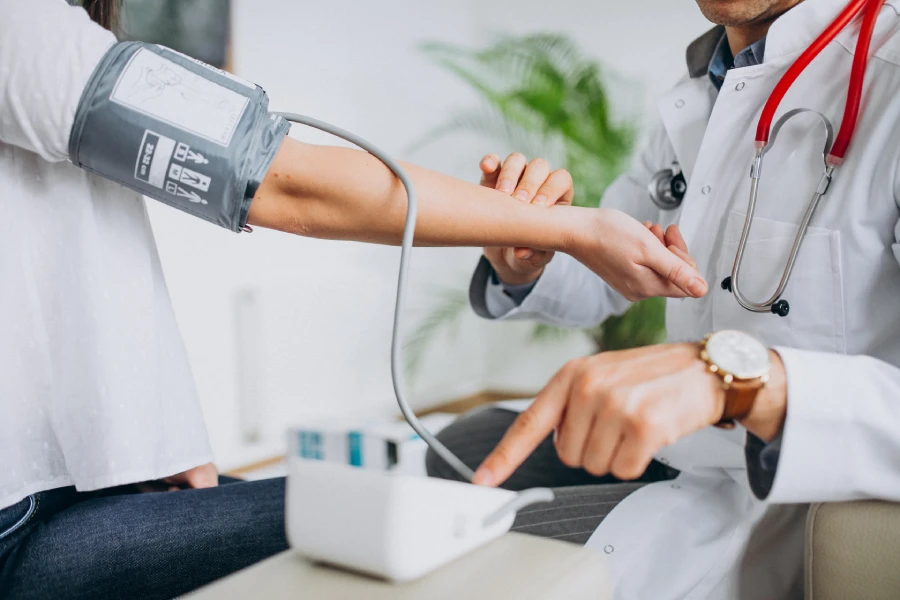Yoğun Çalışanlar İçin Evde Check-Up İle Sağlık Takibi