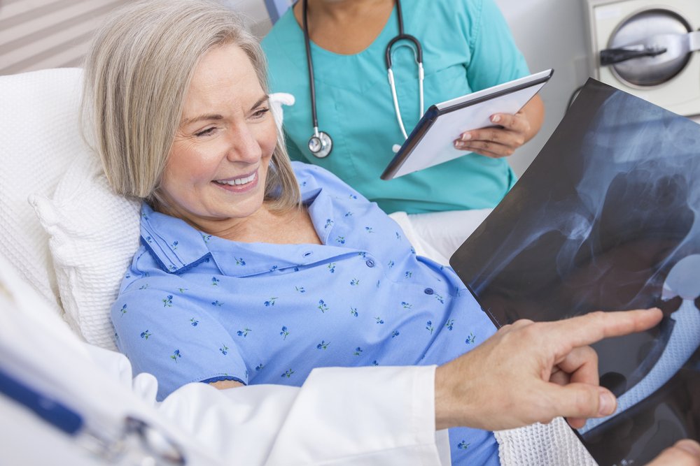 Kalça Protezi Sonrası Evde Doktor Takibi Nasıl Yapılır?
