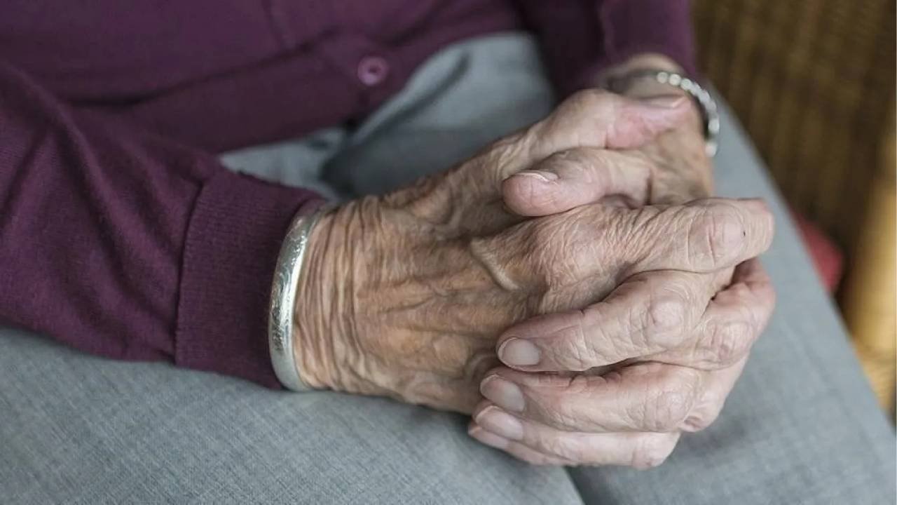 Yaşlılarda Sık Görülen Sağlık Sorunları ve Evde Doktor Desteği